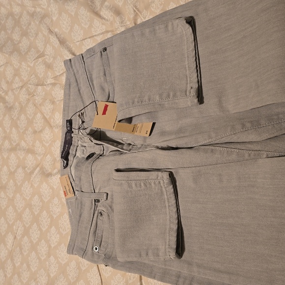 Levi's Demi Curve - Picture 4 of 4